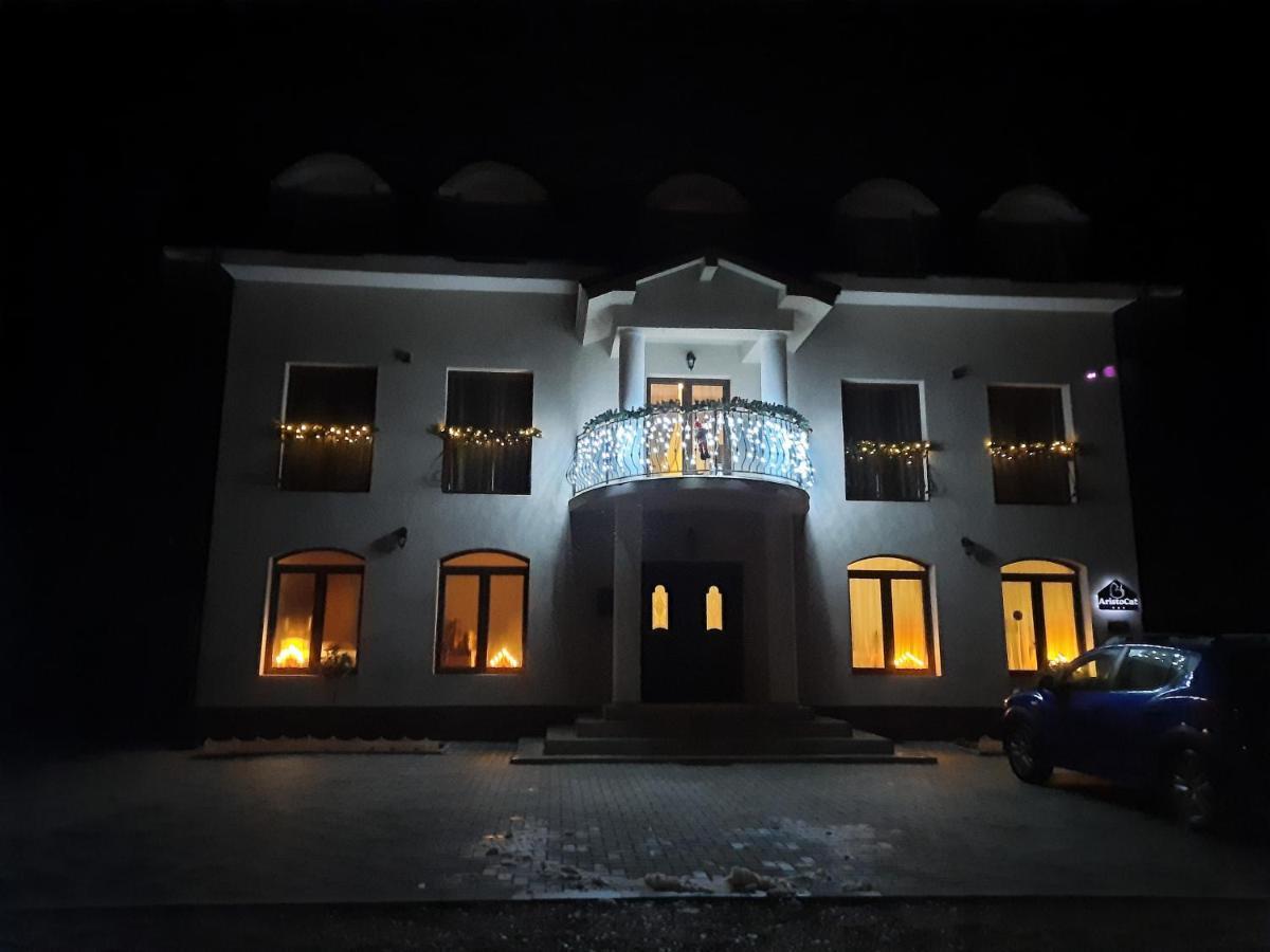 Aristocat Hotels Rasnov Exterior photo